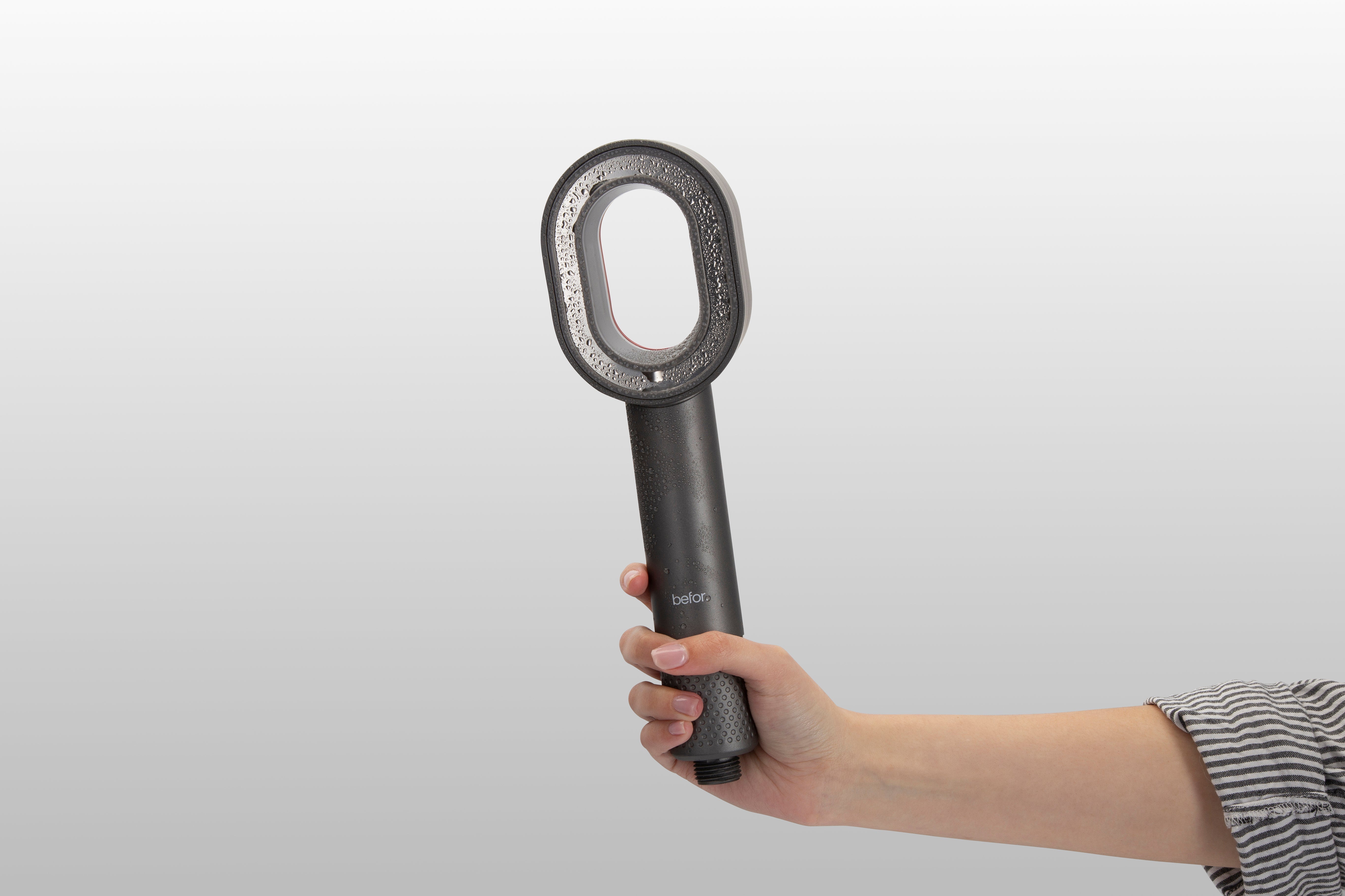 flex. handheld filtered showerhead - befor.